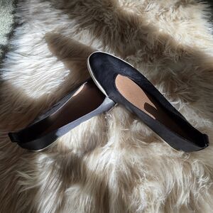 FRYE AND CO. Black Leather Flats